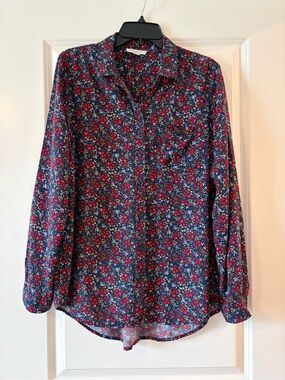 beachlunchlounge Navy Floral Button-Down Shirt with Red & White Accents